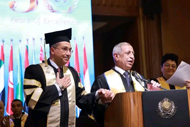 حفل تخريج دفعة جديدة من طلبة كلية الدراسات العليا لـ الأكاديمية العربية