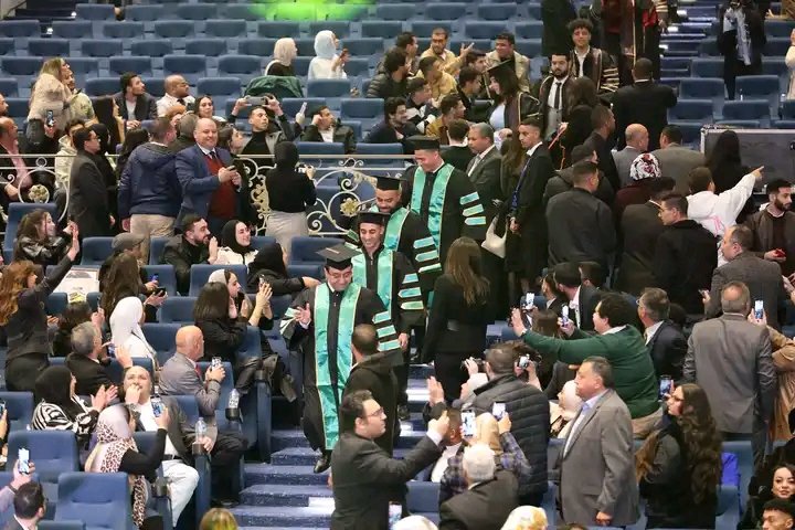 حفل تخريج دفعة جديدة من الأكاديمية العربية 