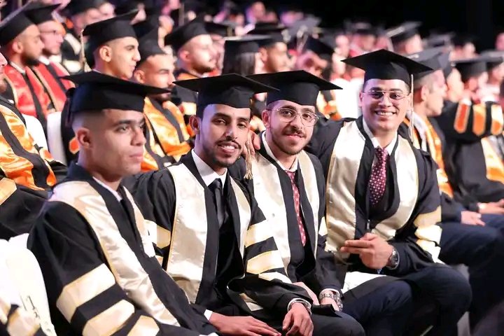 حفل تخريج دفعة جديدة من الأكاديمية العربية 