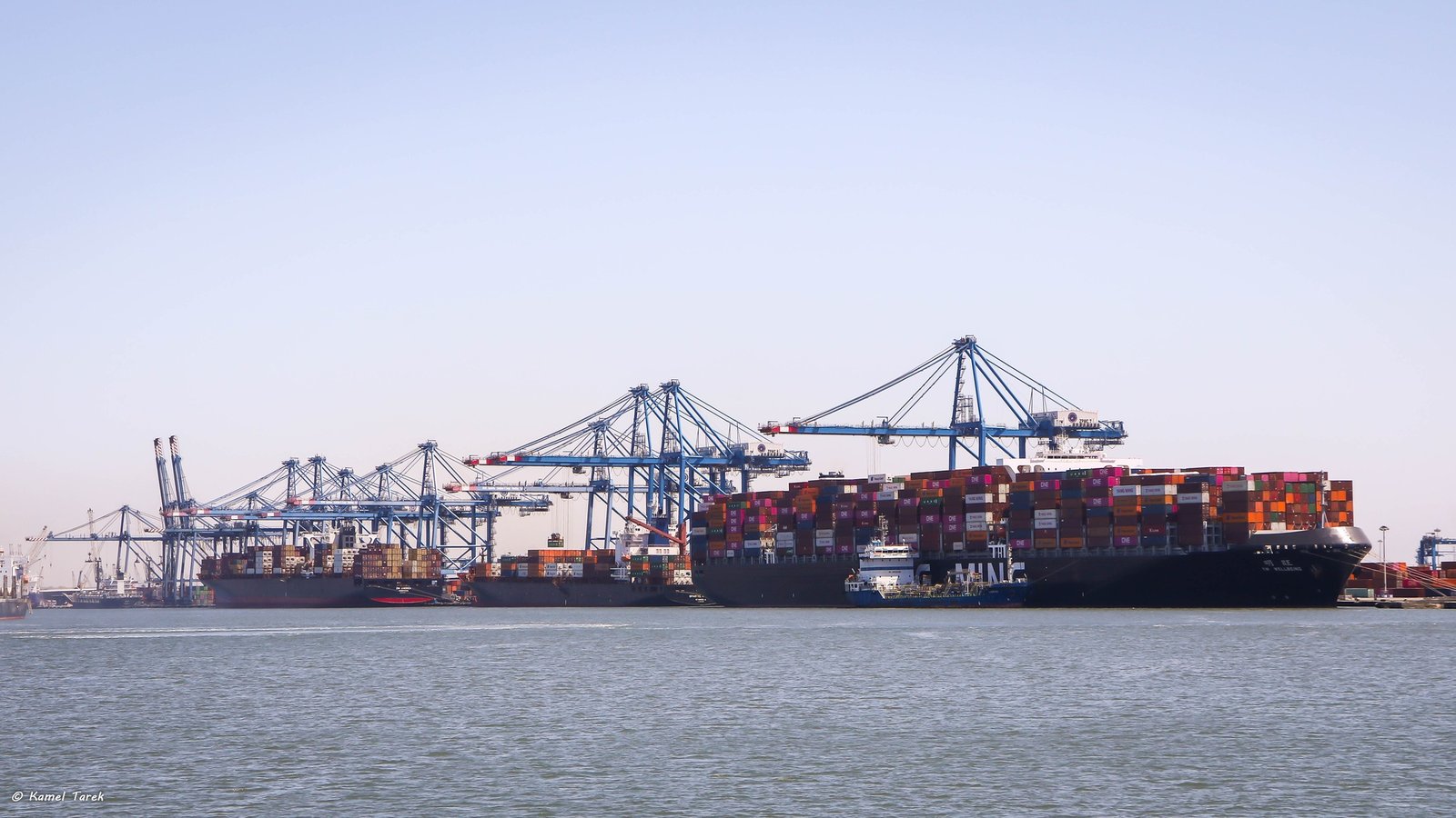 ميناء دمياط