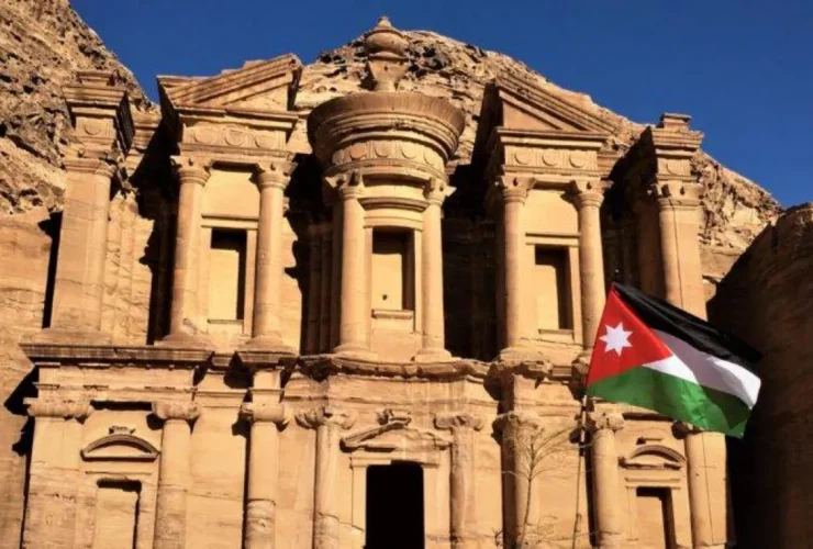 الدخل السياحي